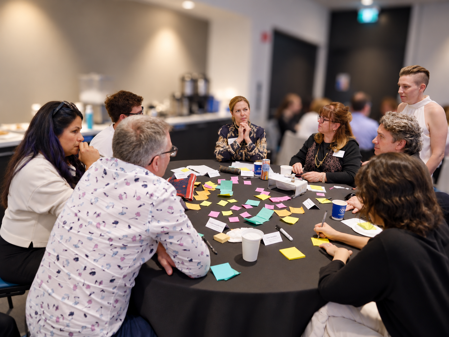 Thoughtful Workshop Around the Table (1)